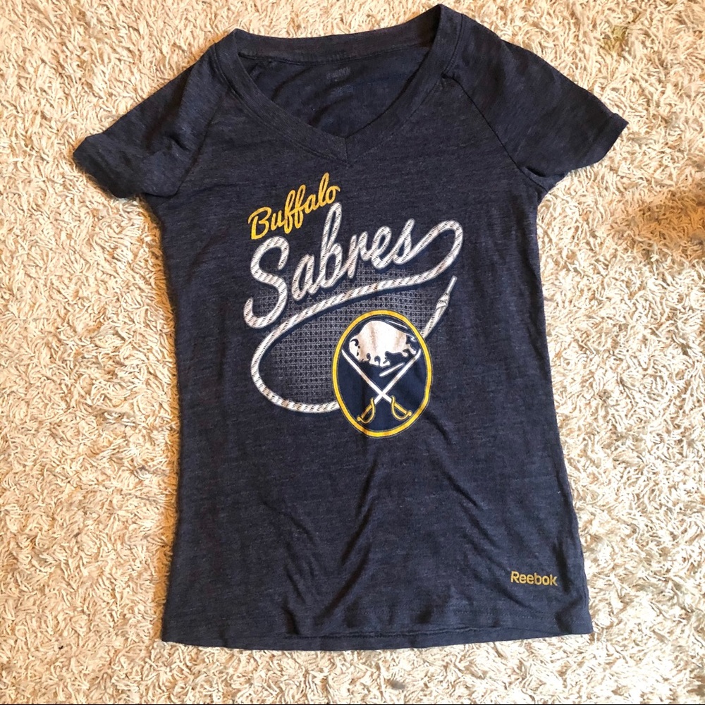 Buffalo Sabres Reebok T-Shirt in Navy Blue - Small